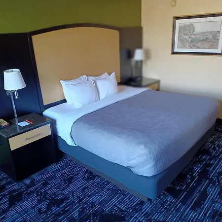 Quality Inn Conference Center Logansport-2