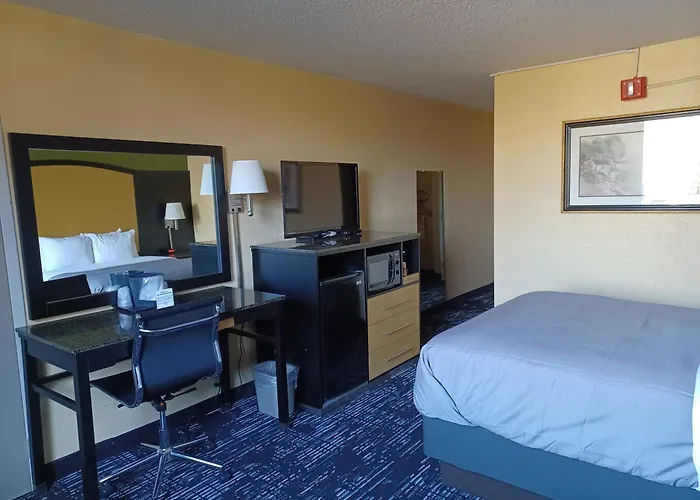 Quality Inn Conference Center Logansport